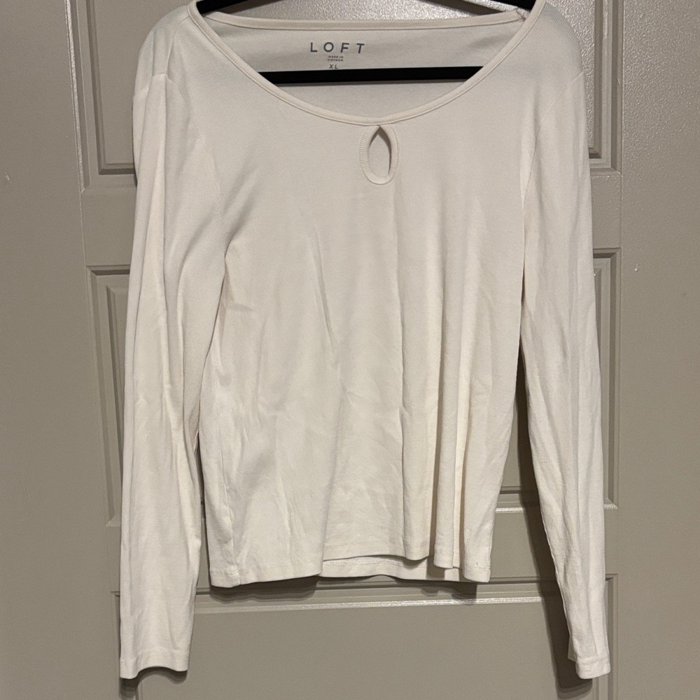 LOFT Women's Off-White Keyhole Blouse